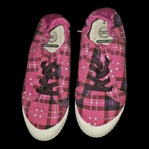 Wonder Nation Kids Sneakers in Pink Plaid